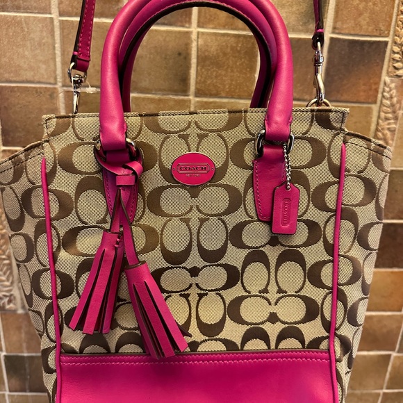 Darling Coach bag 9" H 8" W 3" A In bright pink leather & tan fabric Great cond. - Picture 3 of 7